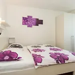 Rea *